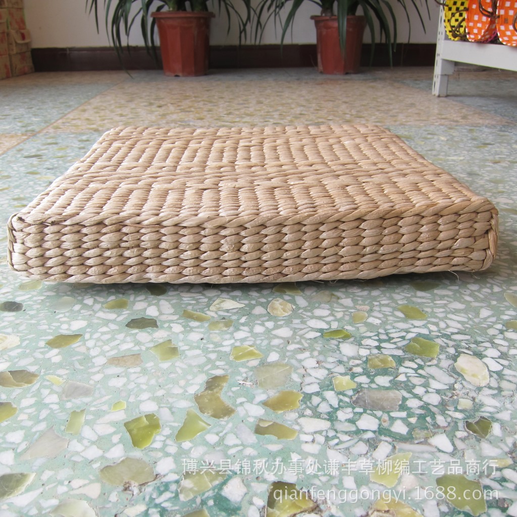 谦丰批发舒适手工蒲草编榻榻米蒲团 家居高弹内芯方形汽车坐垫