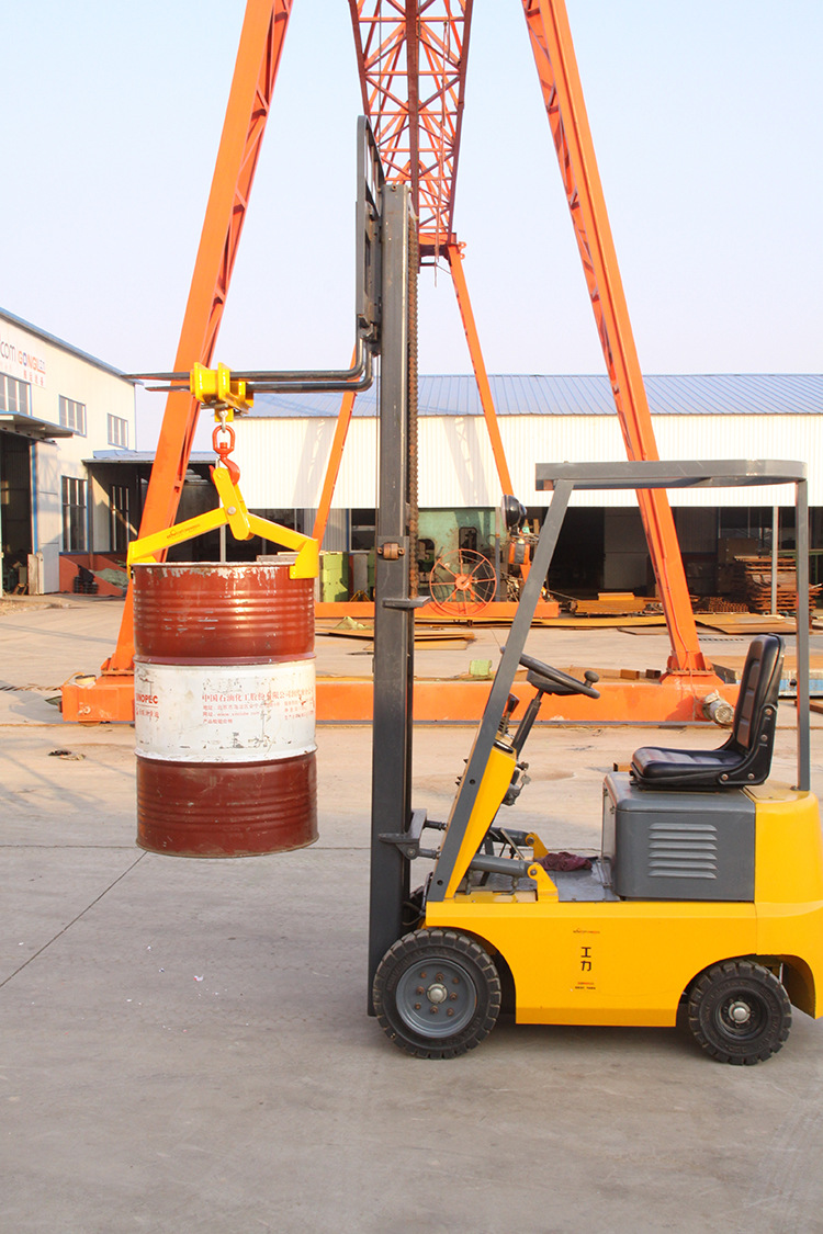 全电动365kg油桶吊具油桶吊夹 搬运吊装油桶夹具叉车配件厂家直销_运