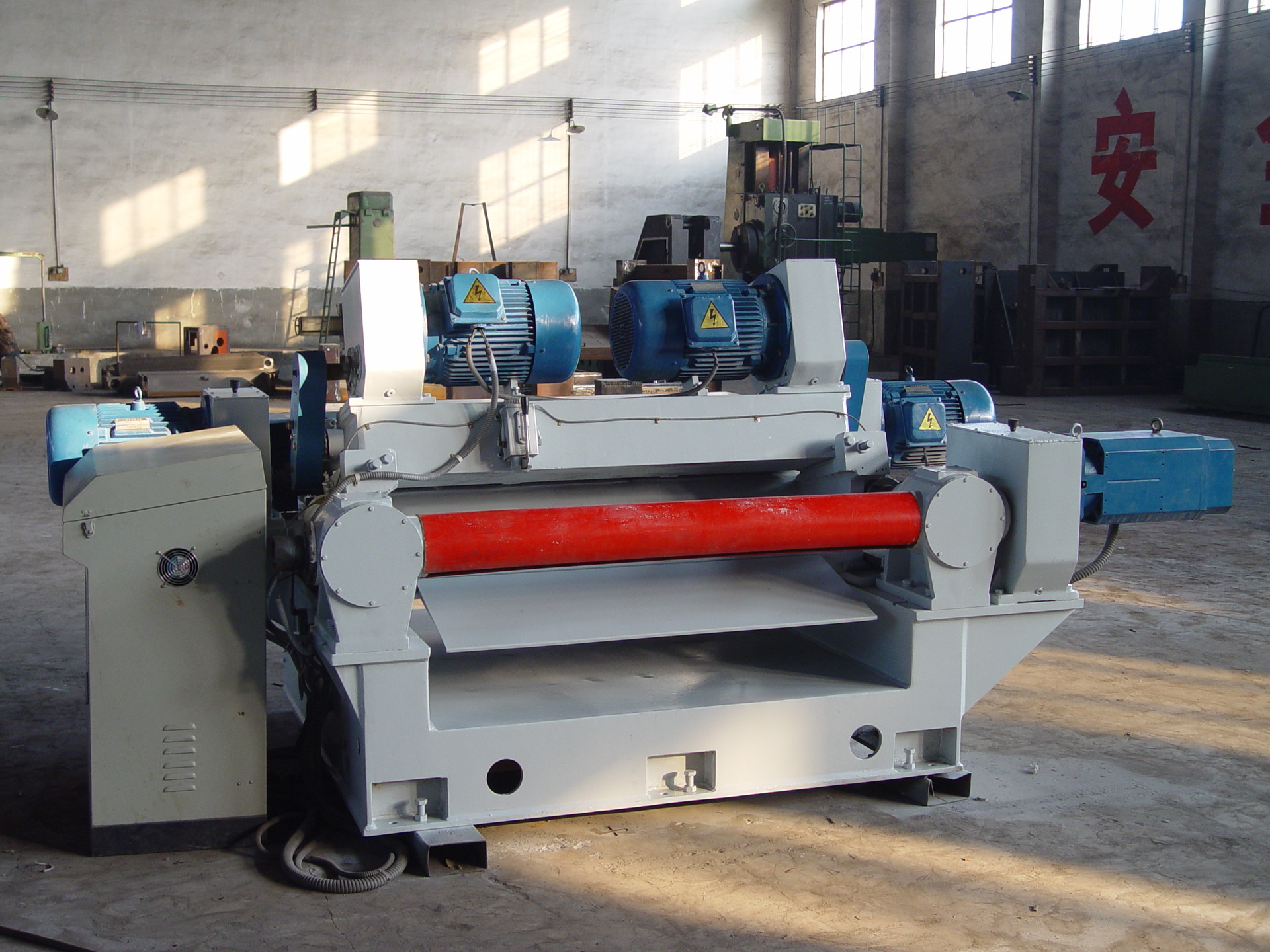 skws1400c型数控旋切机 加重配置伺服电机 全国销售联保