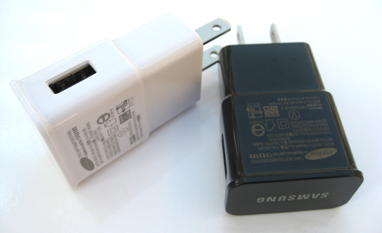 三星旅行充电器维修_三星充电宝充电时灯不亮_三星充电慢显示usb充电