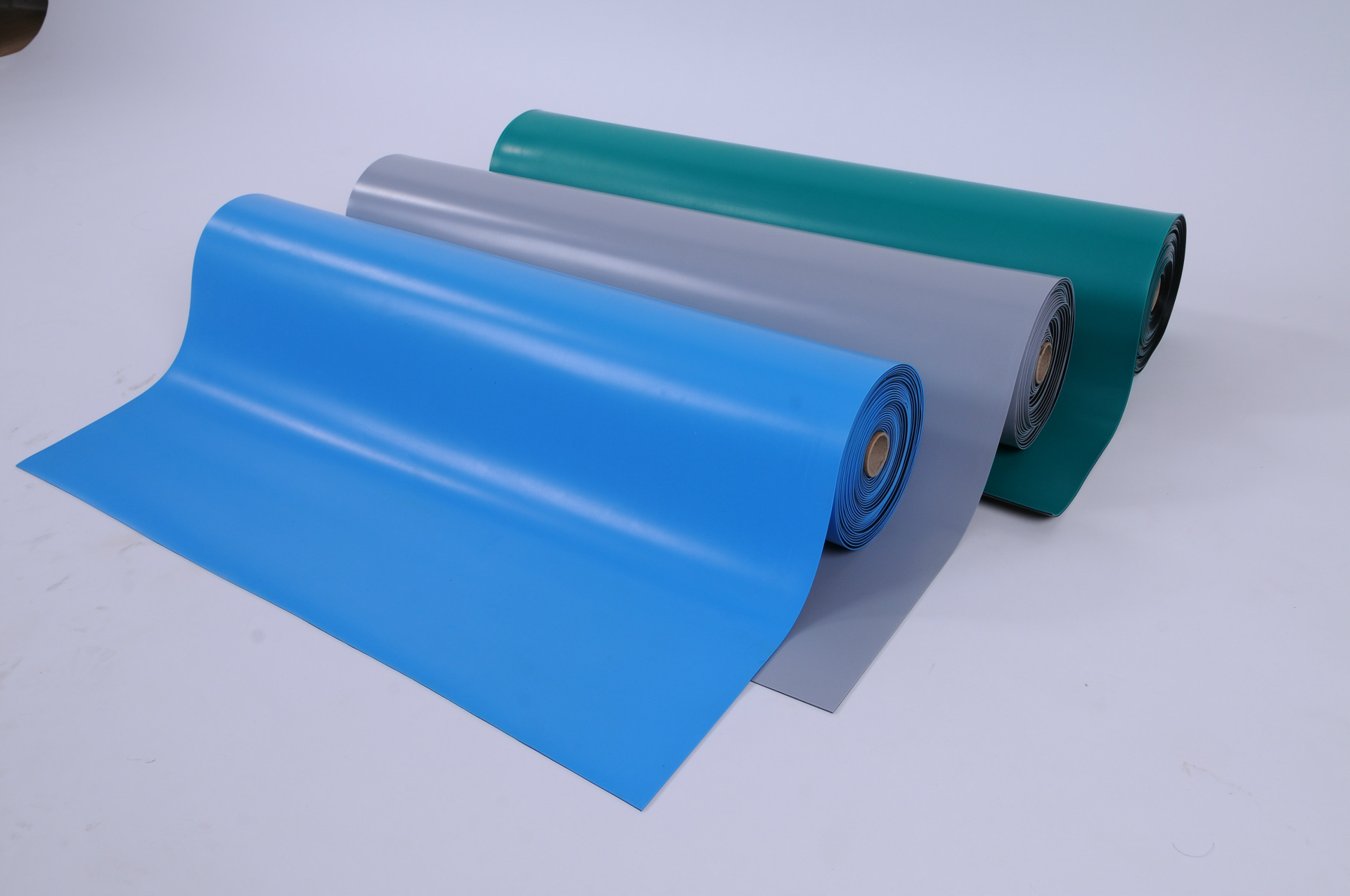 pvc防静电塑胶地板pvc静电控制地板机房计算机室电厂弹性卷材