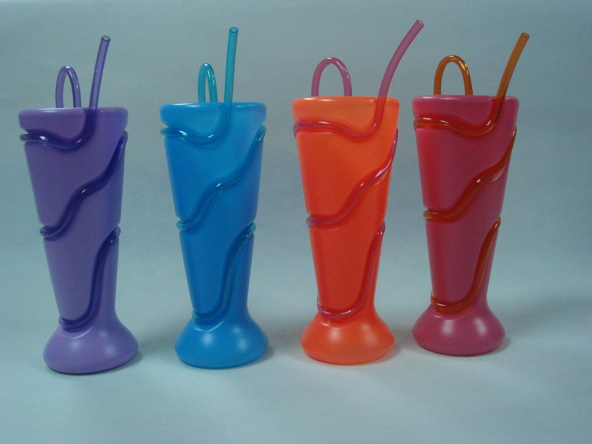 厂家直销创意吸管杯 500ml促销赠品广告酒水杯pp绕管杯 可定制