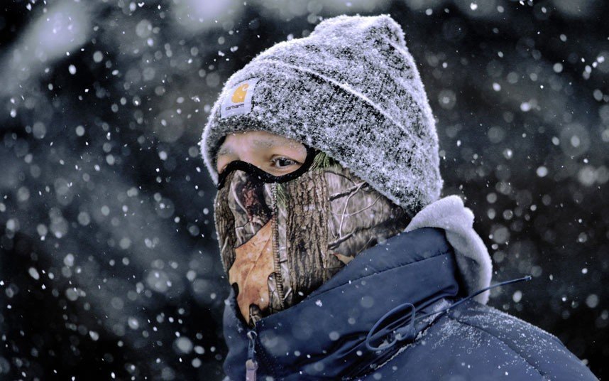 美国极寒天气致21人身亡 出现人体结冰现象
