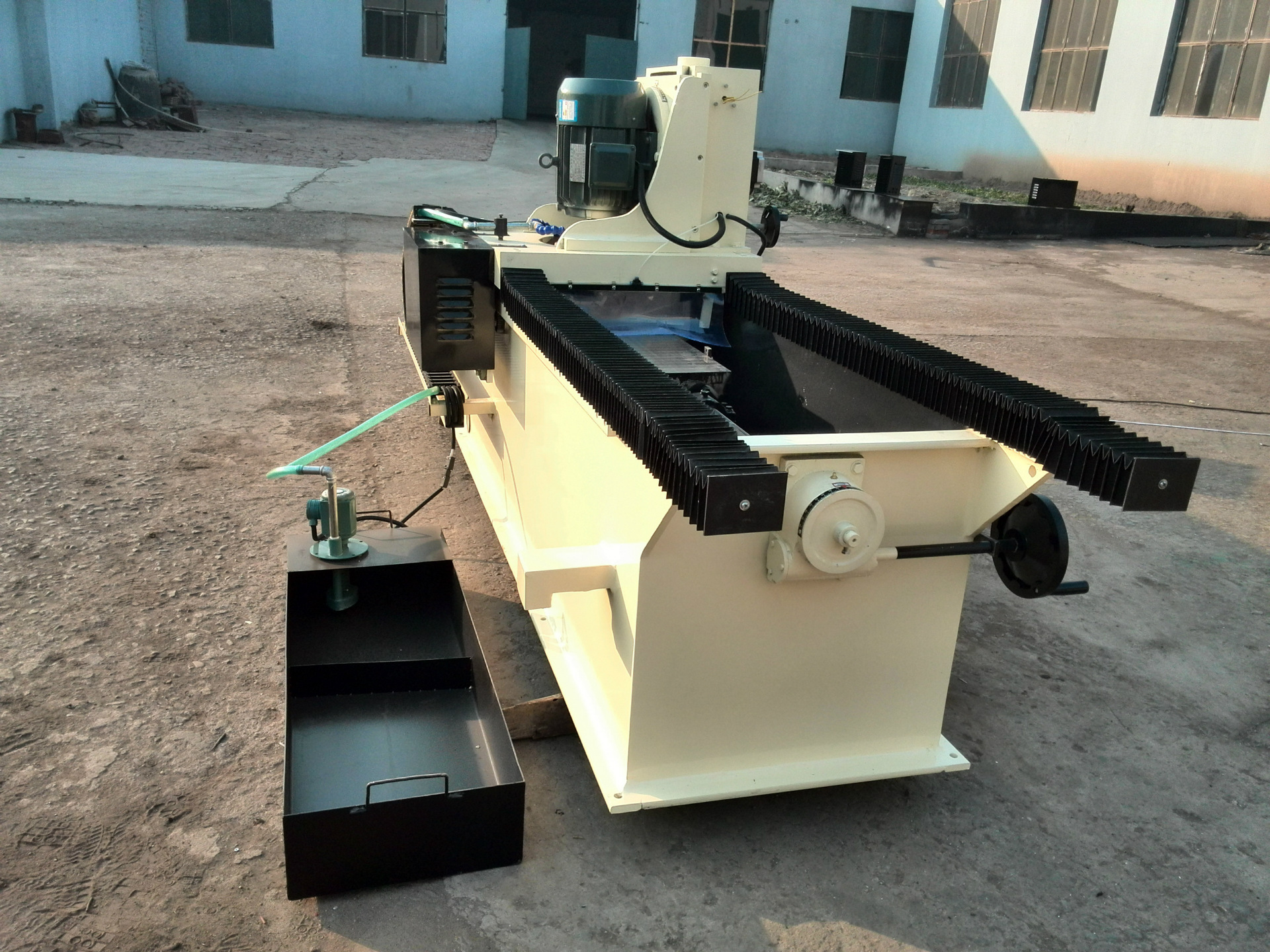 数控全自动高精度电磁磨刀机各种行业专用磨