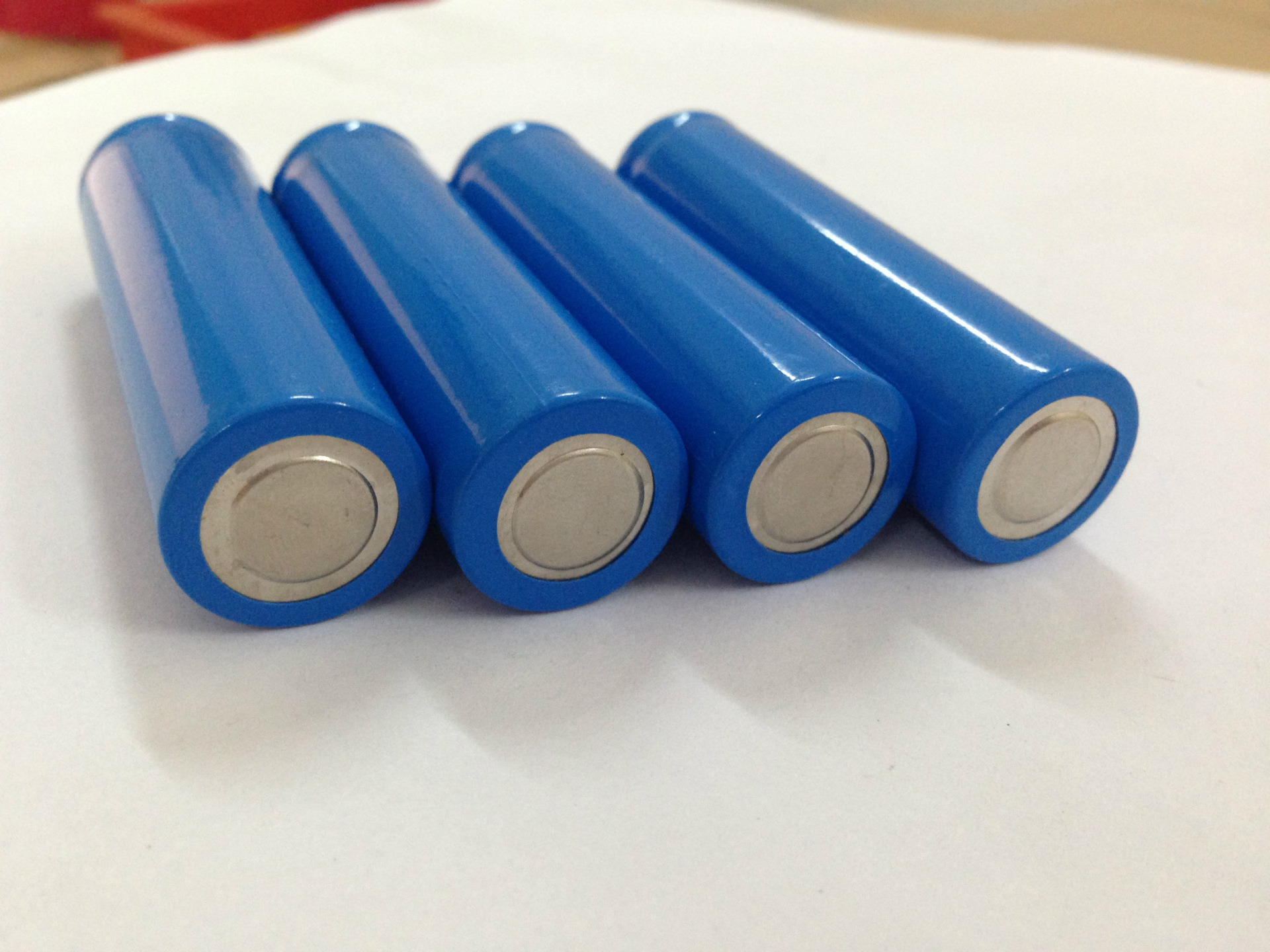 厂家低价直供全新a品平头18650 1200~1300毫安.