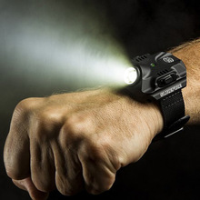 夜跑装备LED强光手表灯强光照明手表强光手电筒批发手腕表手电