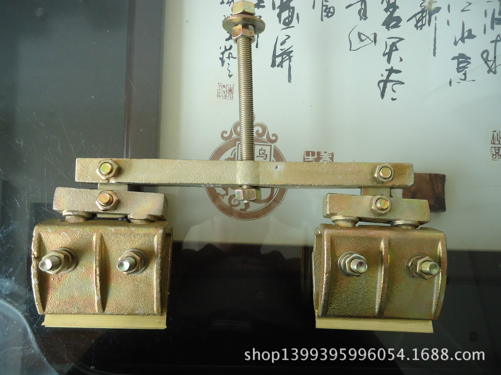 直销吊挂式幕墙配件铜片玻璃幕墙吊夹玻璃夹装修用安装吊夹