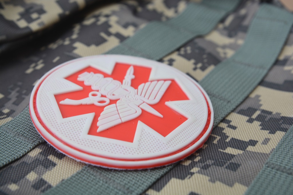 天猫货源 pvc臂章 战术医疗臂章 魔术贴徽章 战地医疗夜光款