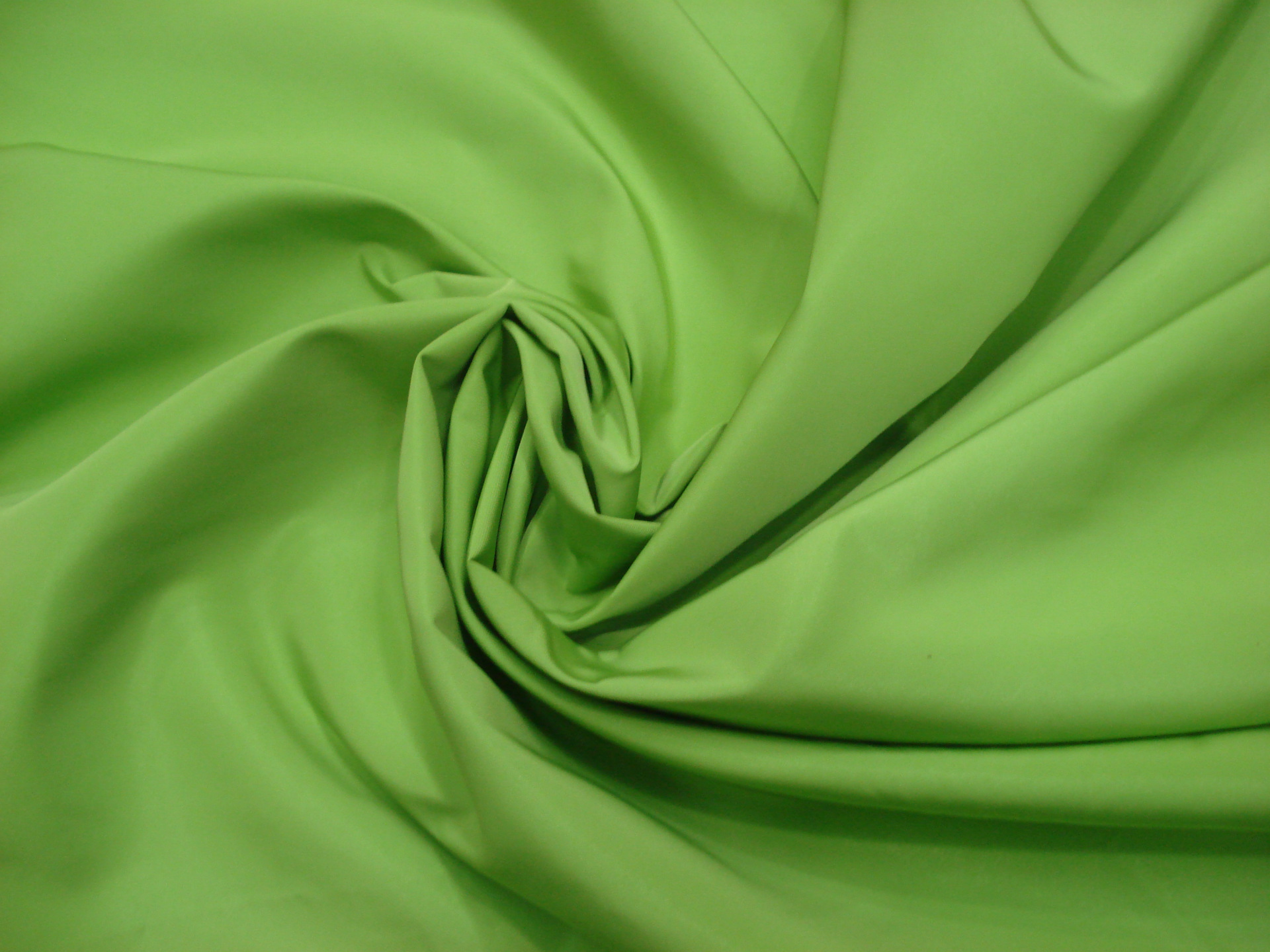 **75d亮丝记忆棉服面料