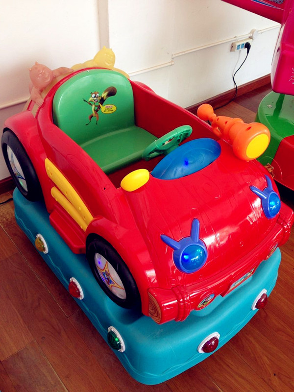 余乐熊出没新款摇摇车儿童游乐电动投摇摆机摇摆车