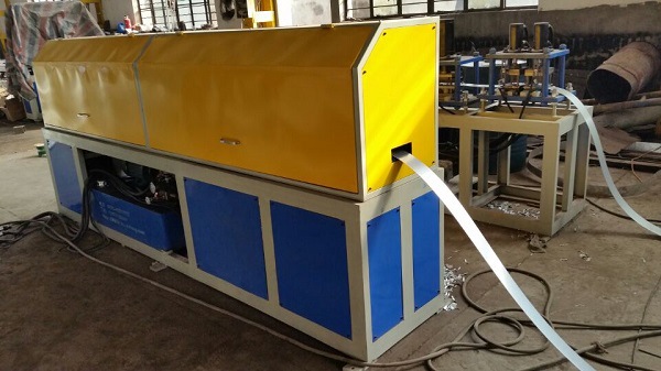 双条木箱钢带包边机,出口木箱使用设备锁扣机