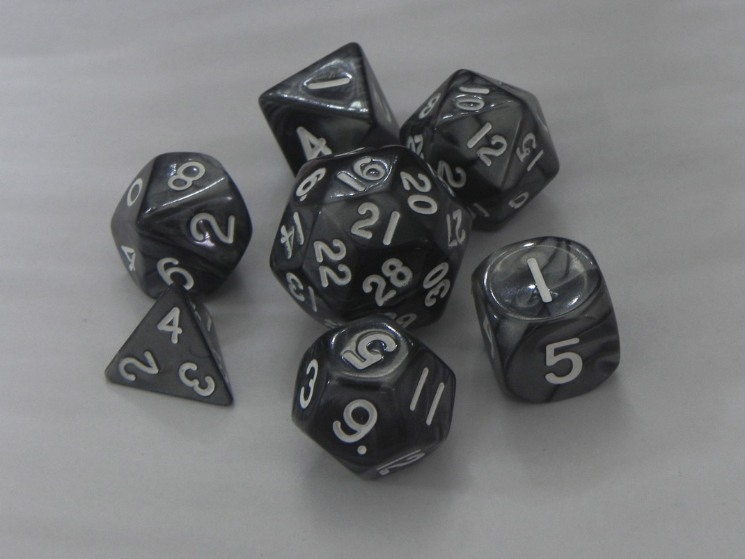 厂家供应多面亚力克骰子套装不同款式的多面骰子组合套装云石骰子