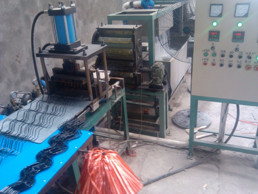 大量批发 高镀锌防锈0.5cm卡槽 0.6cm0.7cm0.8cm大棚配件卡槽