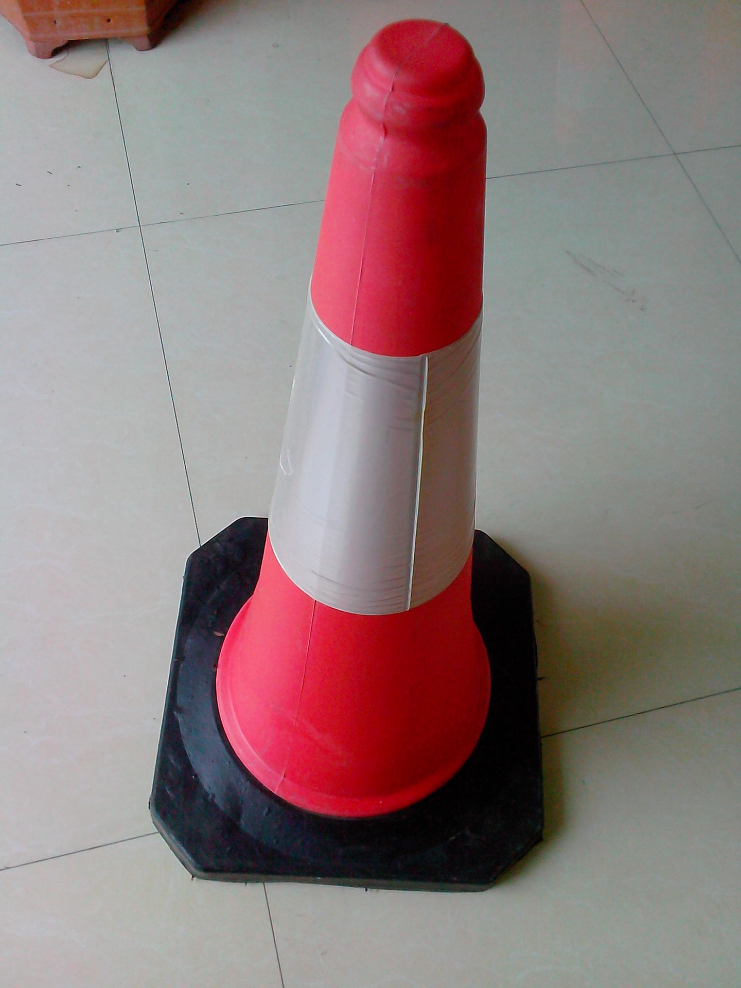 厂家直销 交通设施pe橡胶路锥 防撞路锥 防撞警示路锥