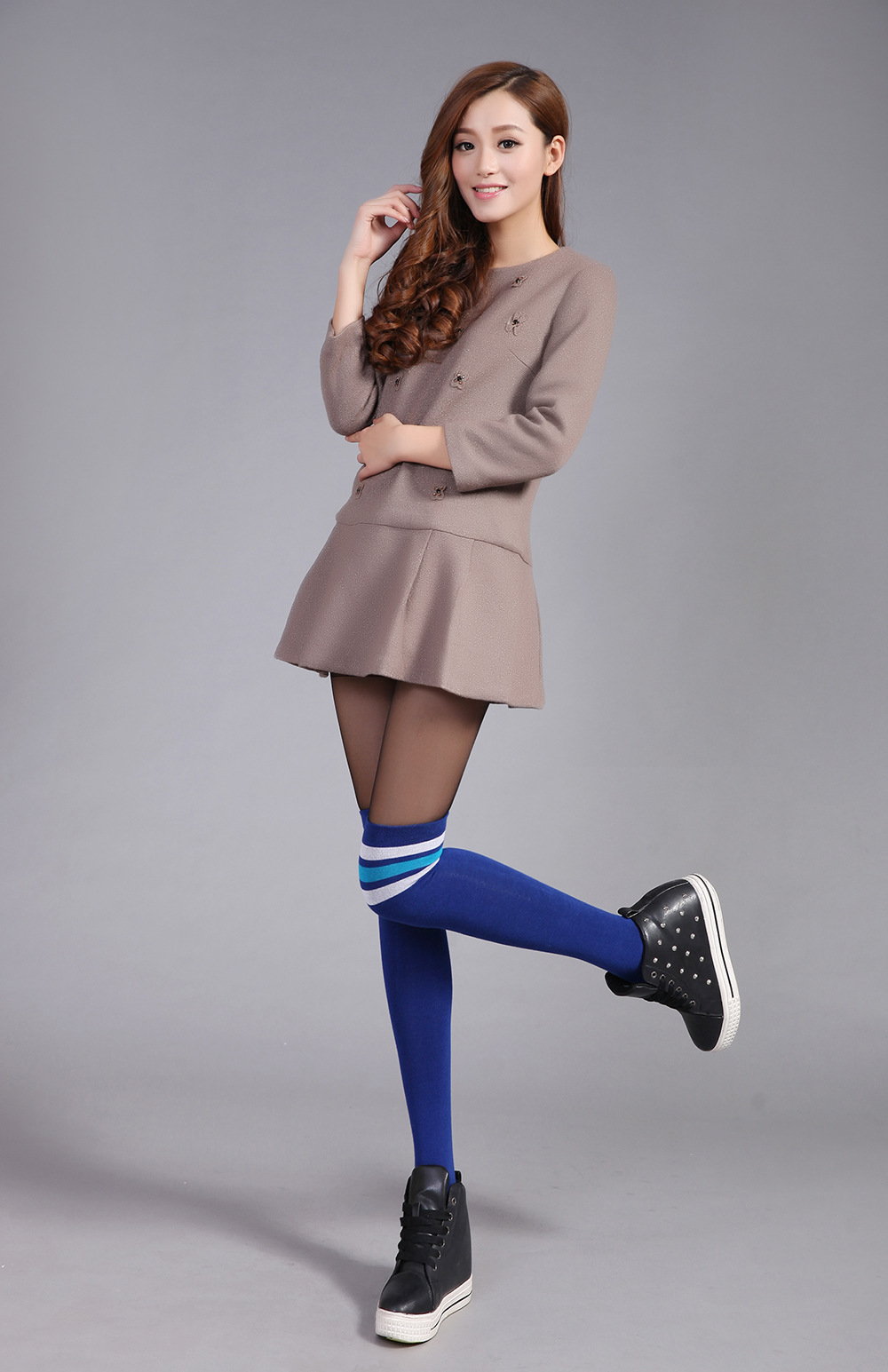 新款秋冬三条杠长筒袜运动骑行过膝女袜子学生袜足球袜