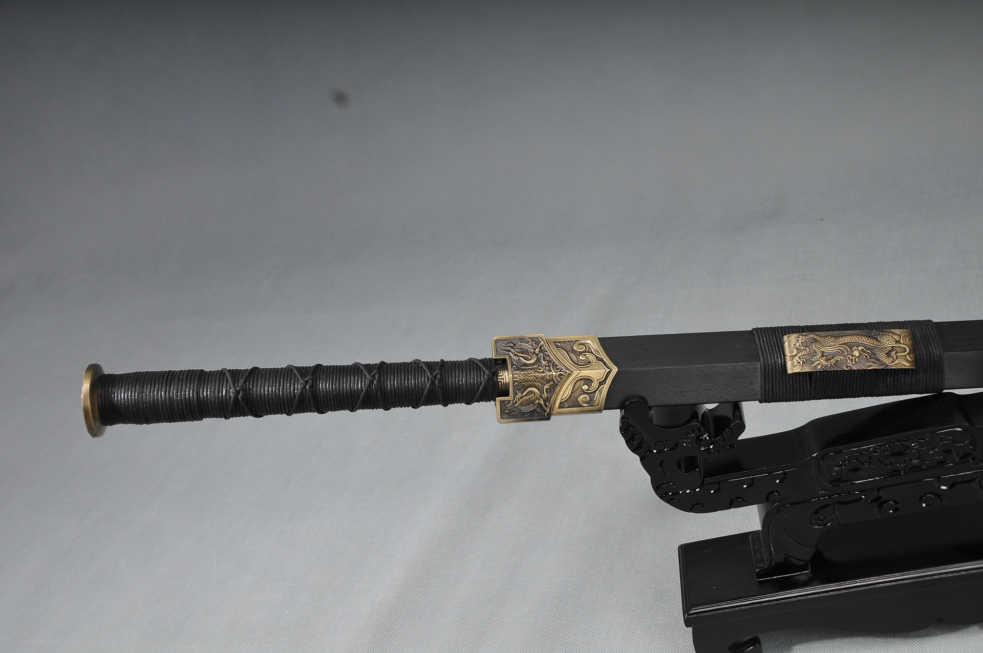 一件代发龙泉刀剑八面汉剑 花纹钢硬剑 镇宅送礼神兽长刀剑未开刃