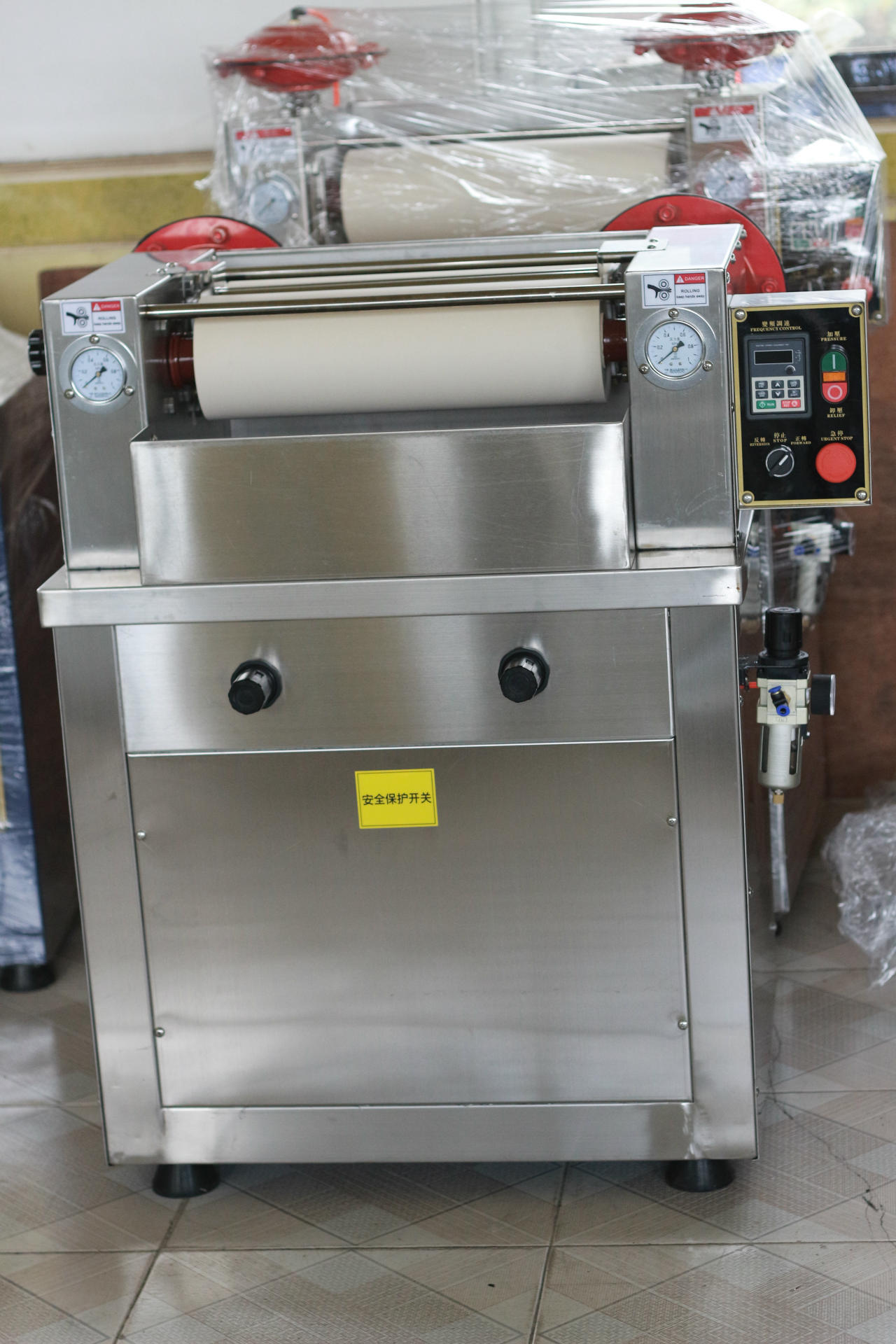 r-3定型烘干小样机