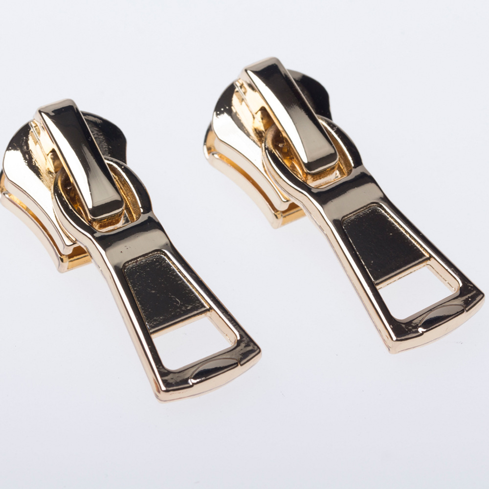 温州厂家长期供应衣服辅料拉链拉头定做优质耐用锌合金5号拉链头