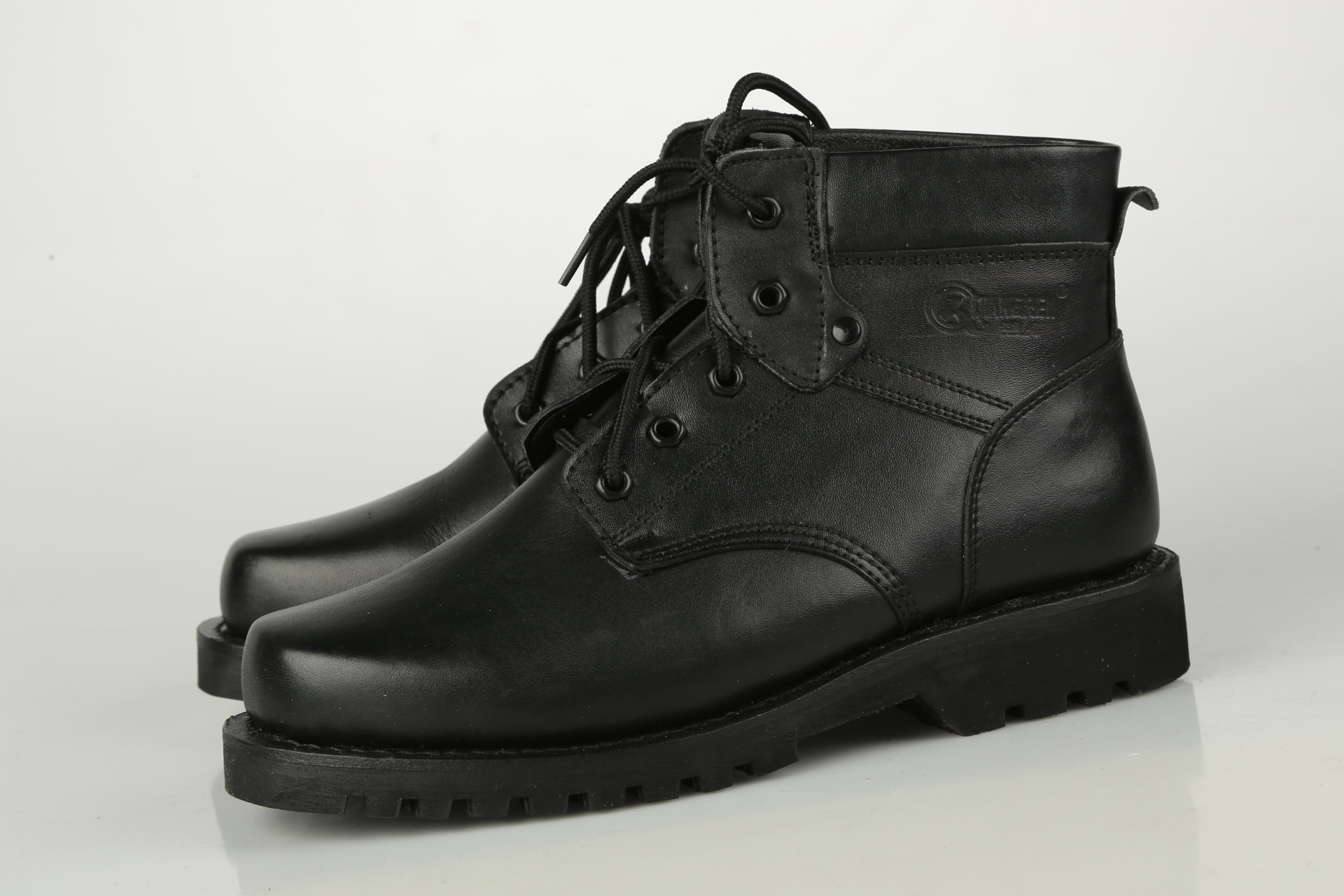 武汉市硚口区而立鞋业批发部