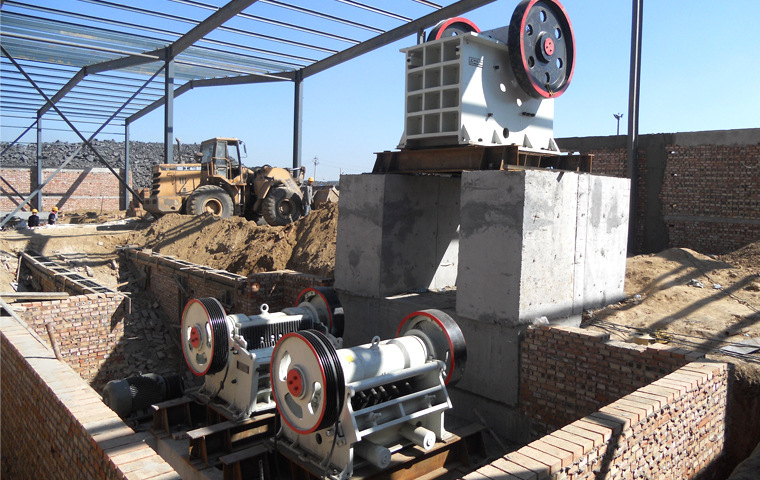 开一个碎石场全套碎石机生产线设备及价格 破碎生产线设备