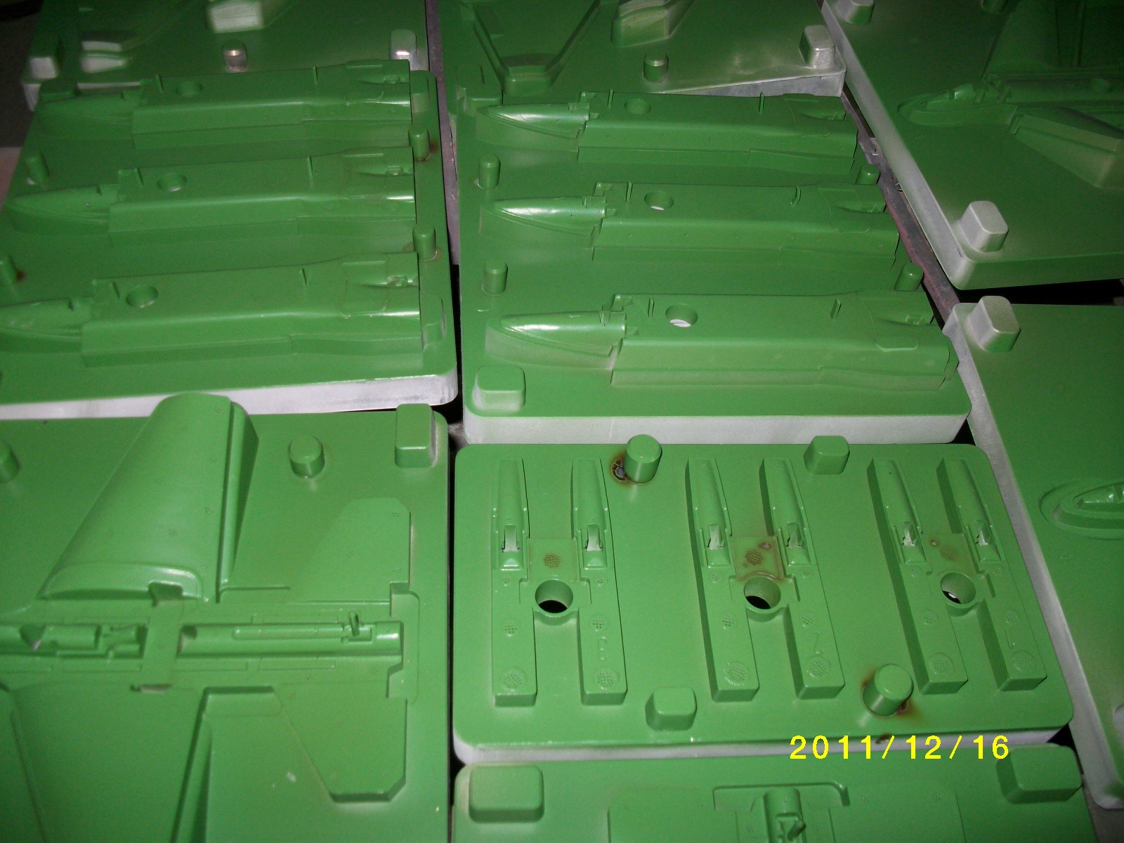 提供东莞模具铁氟龙喷涂/铁弗龙喷涂加工