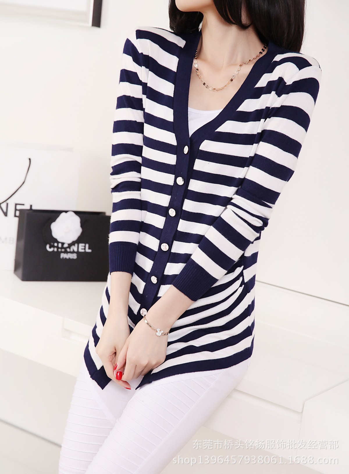 1165702296_1474006044