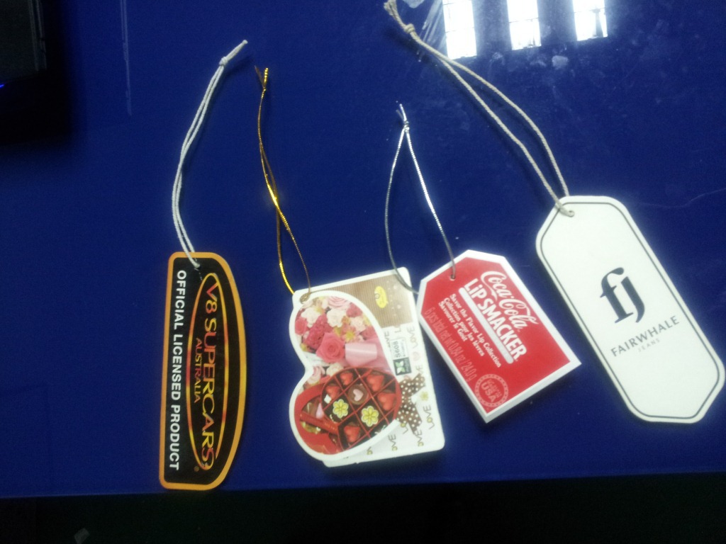 吊牌穿绳加工橡皮筋吊牌穿线机 丝带打结质优价廉