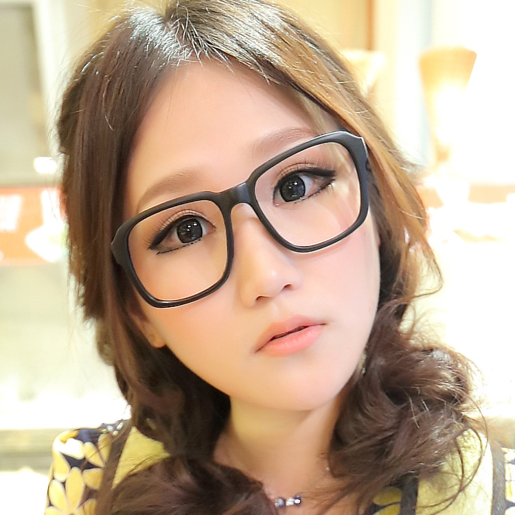 深圳市坪山新区天博眼镜厂