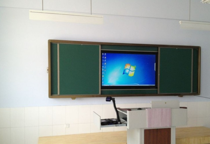 推拉黑板一体机