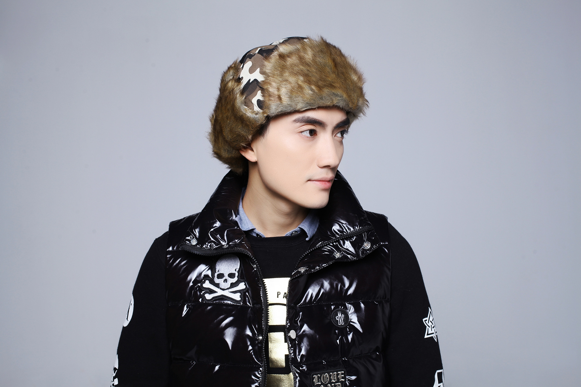 大量现货供应时尚迷彩雷锋帽 男女款冬季保暖帽 防风护耳帽子