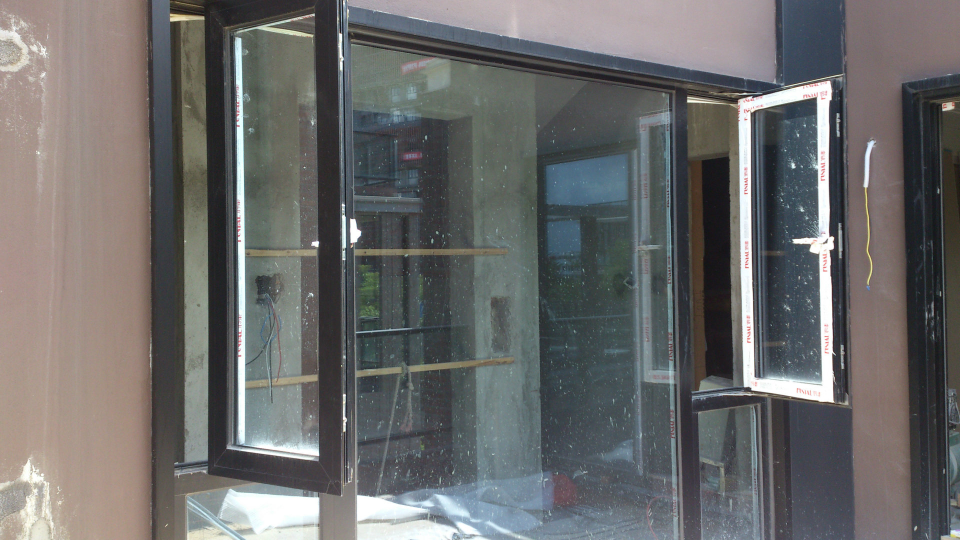 0成交0平方米出口中空玻璃 断桥铝合金平开窗 深圳工厂定制化生产出口