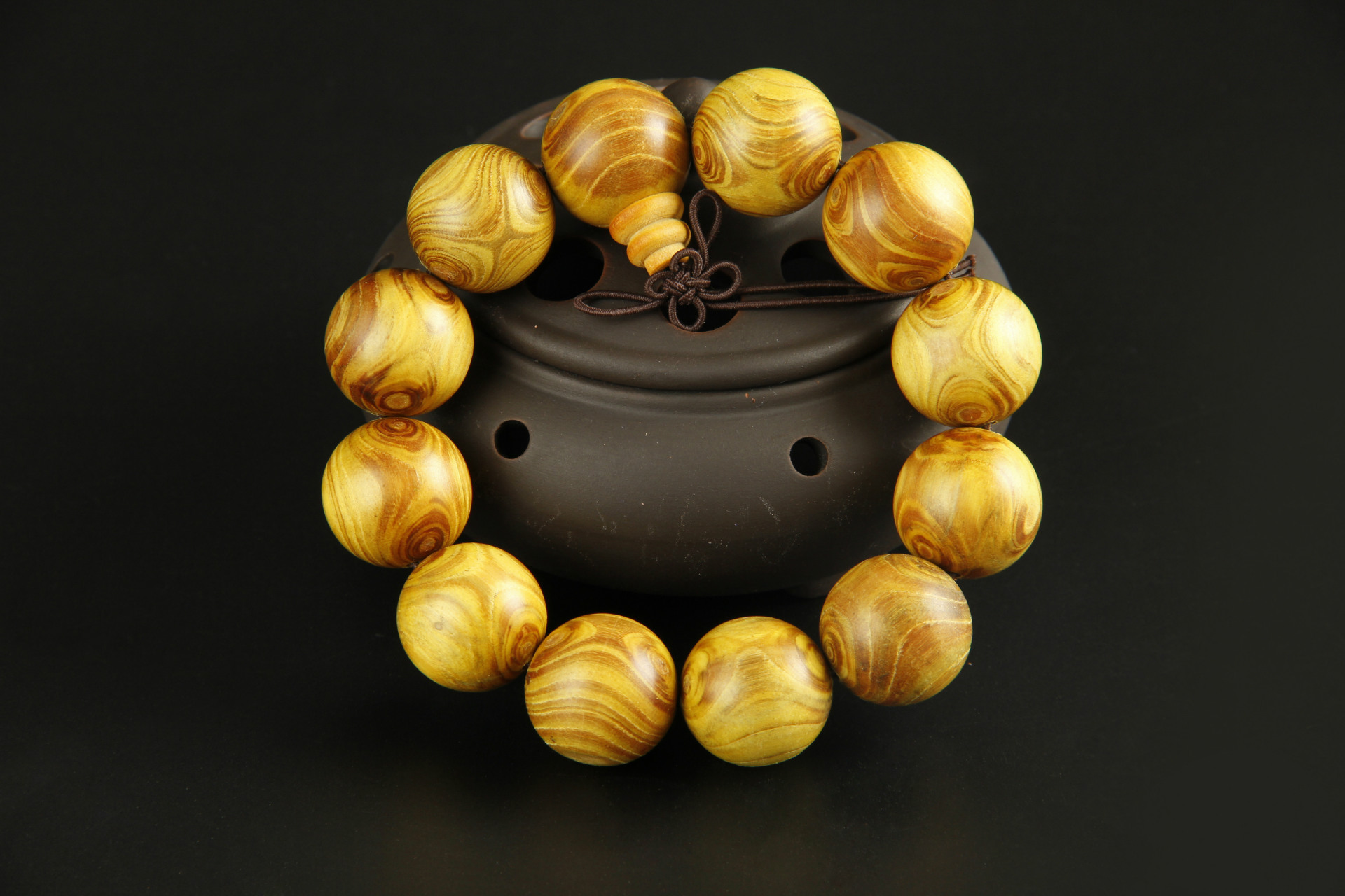 厂家批发 海南黄金柚对眼手串手链 黄金柚鬼脸对眼 纯手工打磨