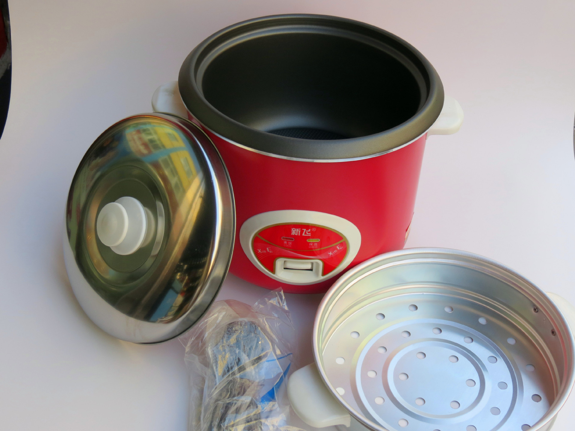 批发新飞豪华多功能电饭煲电饭锅玫红紫蓝46l家用精品连体