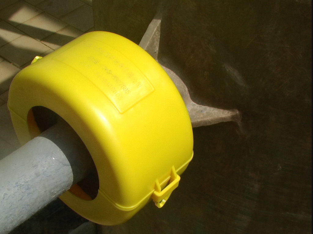 聚丙烯 法兰保护罩(型号: wzs-1 采用注塑技术,将聚丙烯( pp)塑性材料