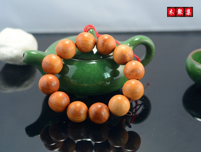 厂家直销 天然红豆杉复古12颗20mm手串 男手链 佛珠饰品批发串珠