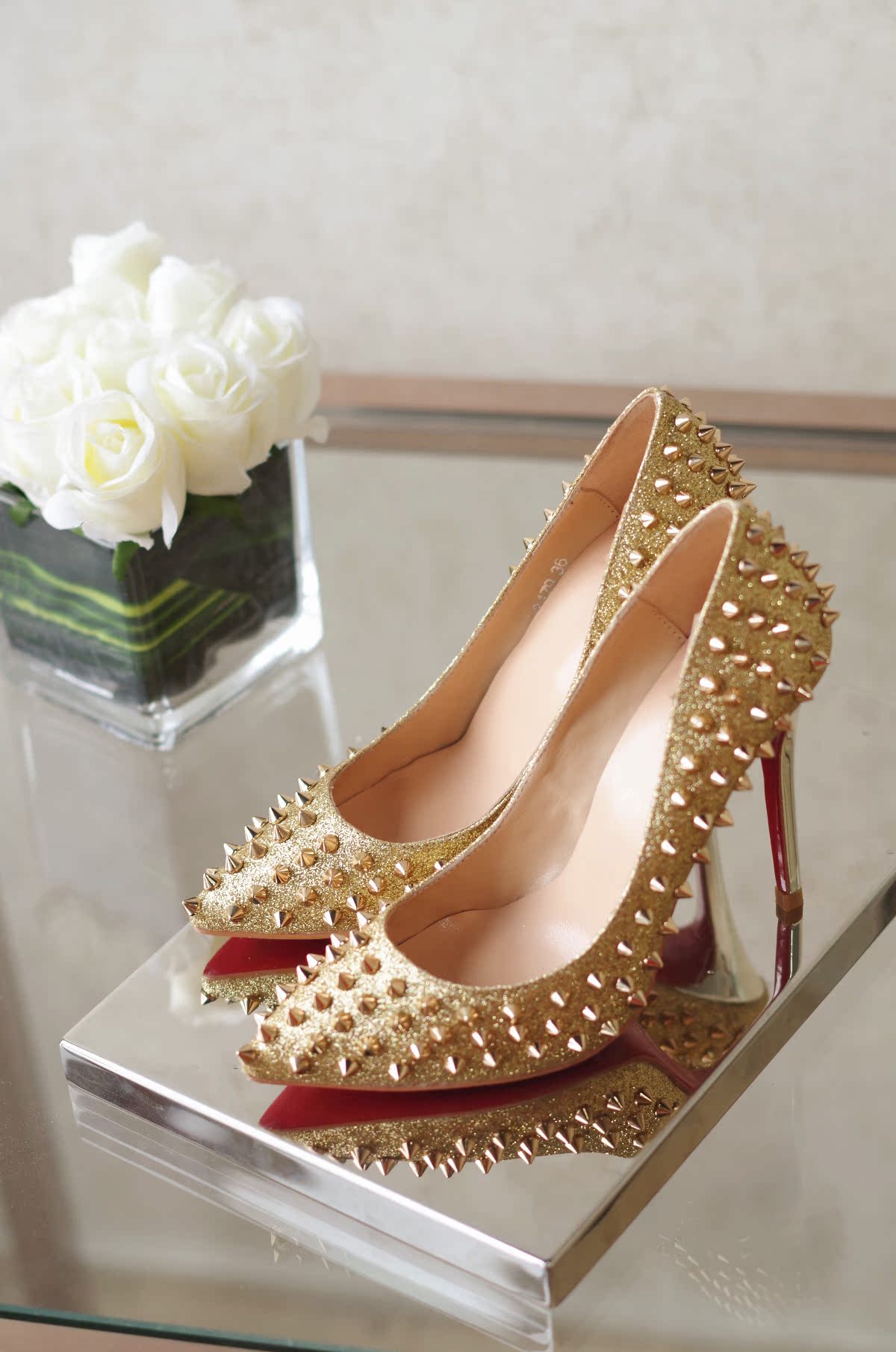 15钱夫人雪梨心霓儿同款恨天高亮片铆钉防狼鞋超高跟单鞋