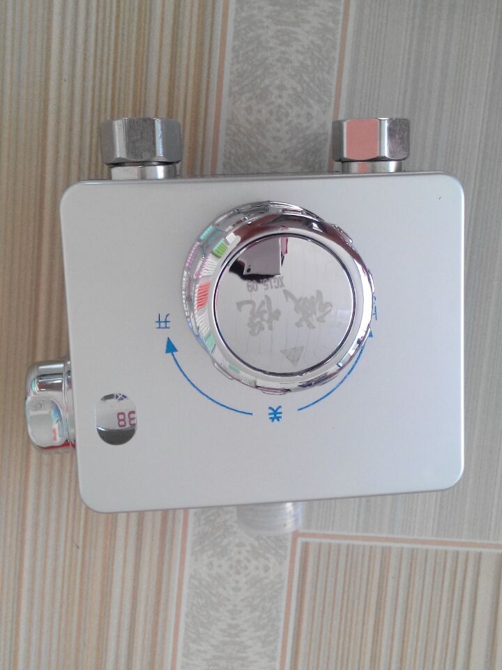 太阳能恒温阀方体太阳能恒温阀防冻太阳恒温阀太阳能调温阀