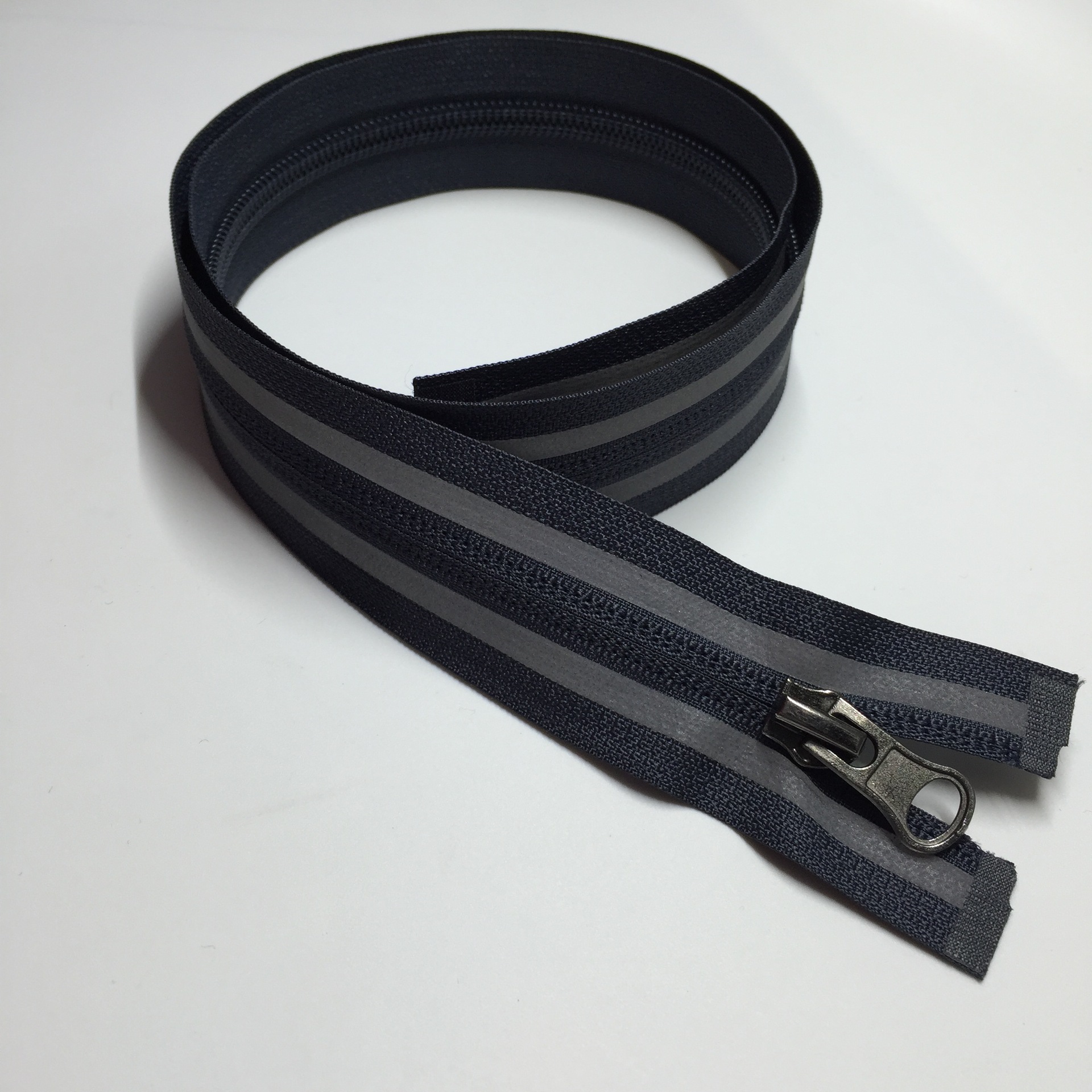 5#尼龙开口反光条拉链 门襟拉链 电镀拉头 户外运动服拉链