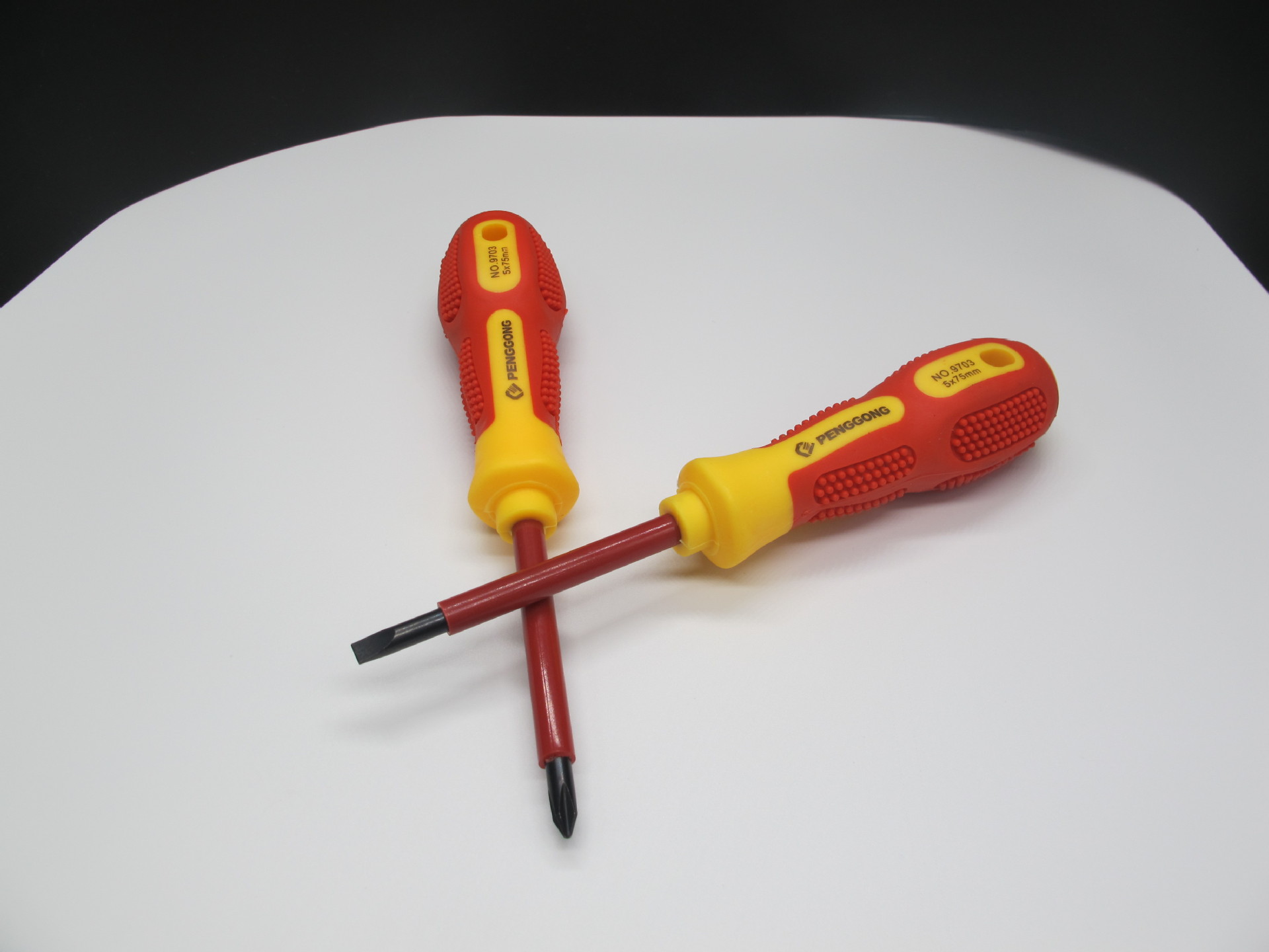 厂家直销 电工工具螺丝刀 单用螺丝刀 防电螺丝刀no.9703