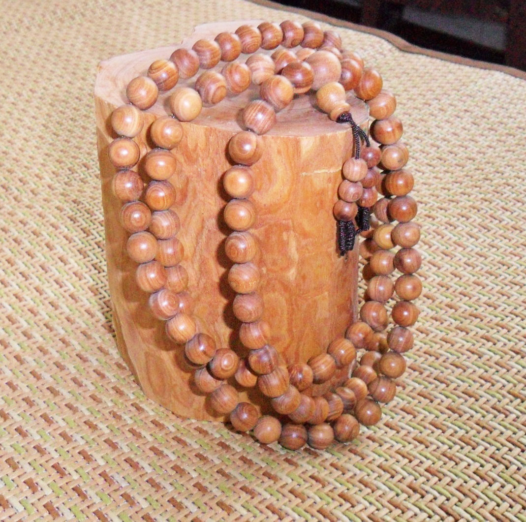 现货供应西澳新山檀香木佛珠手链 男女通用檀香木佛珠手串批发