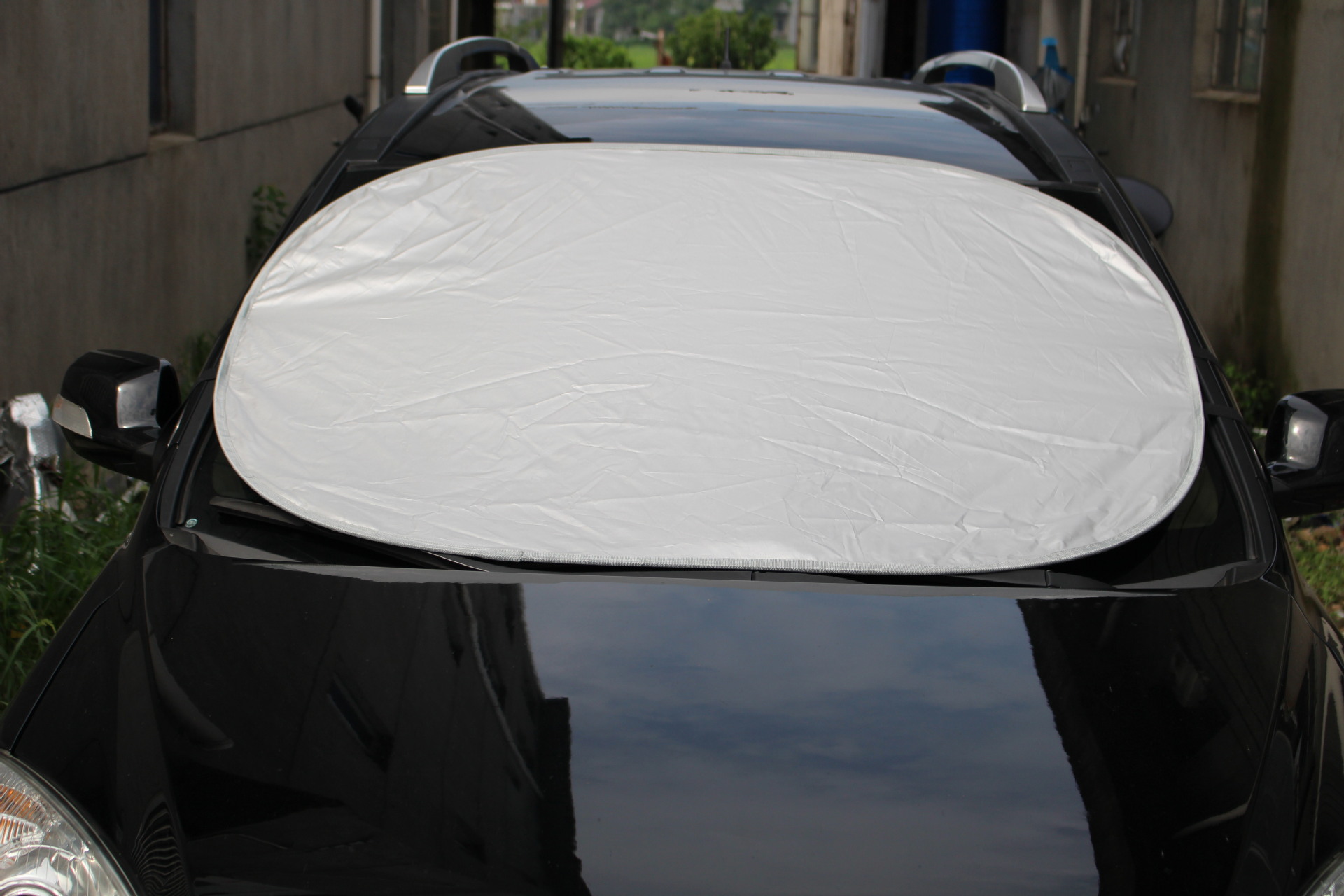 批发定制隔热防晒反光涂银布汽车遮阳挡 直销车用大前挡遮光罩