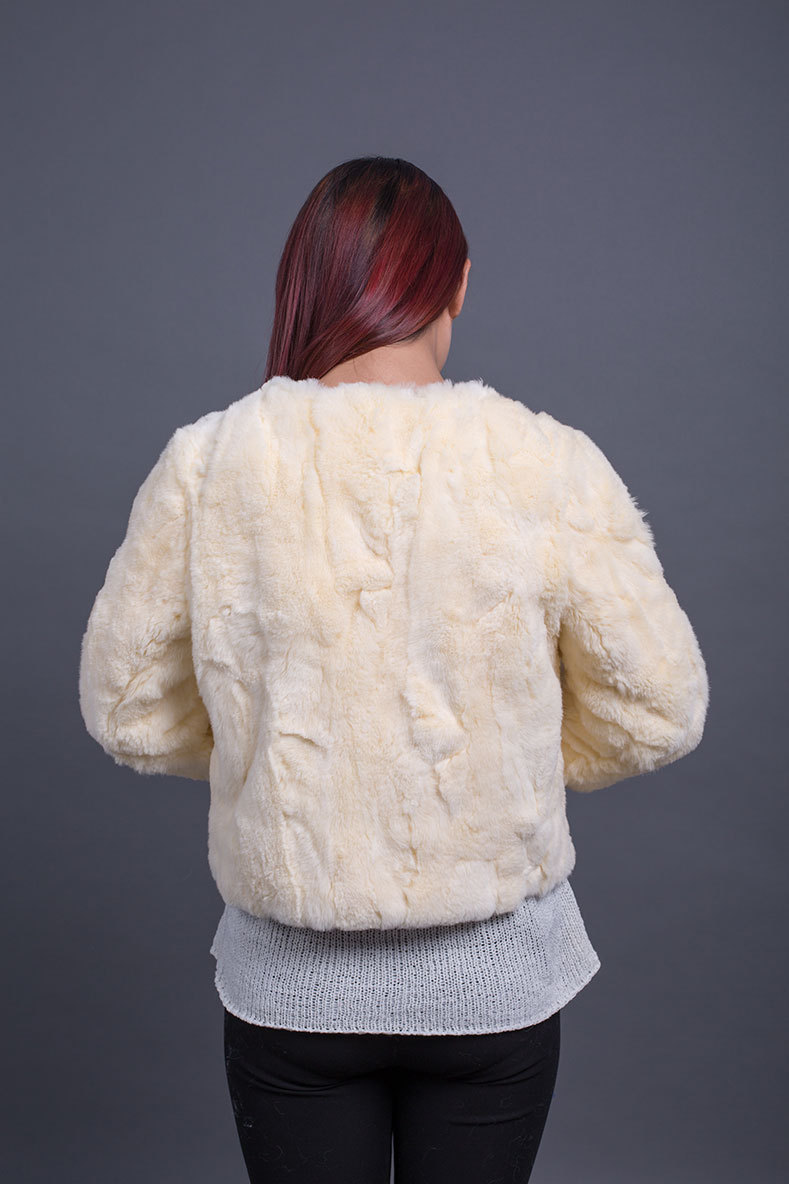 韩版短款獭兔拼接皮草 蓬松獭兔毛拼接圆领皮草外套    货号 家兔毛