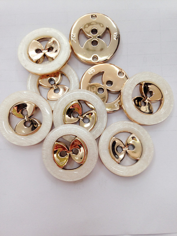 厂家直销高档二眼树脂组合扣大衣扣装饰扣睡衣扣 纽扣 钮扣 扣子