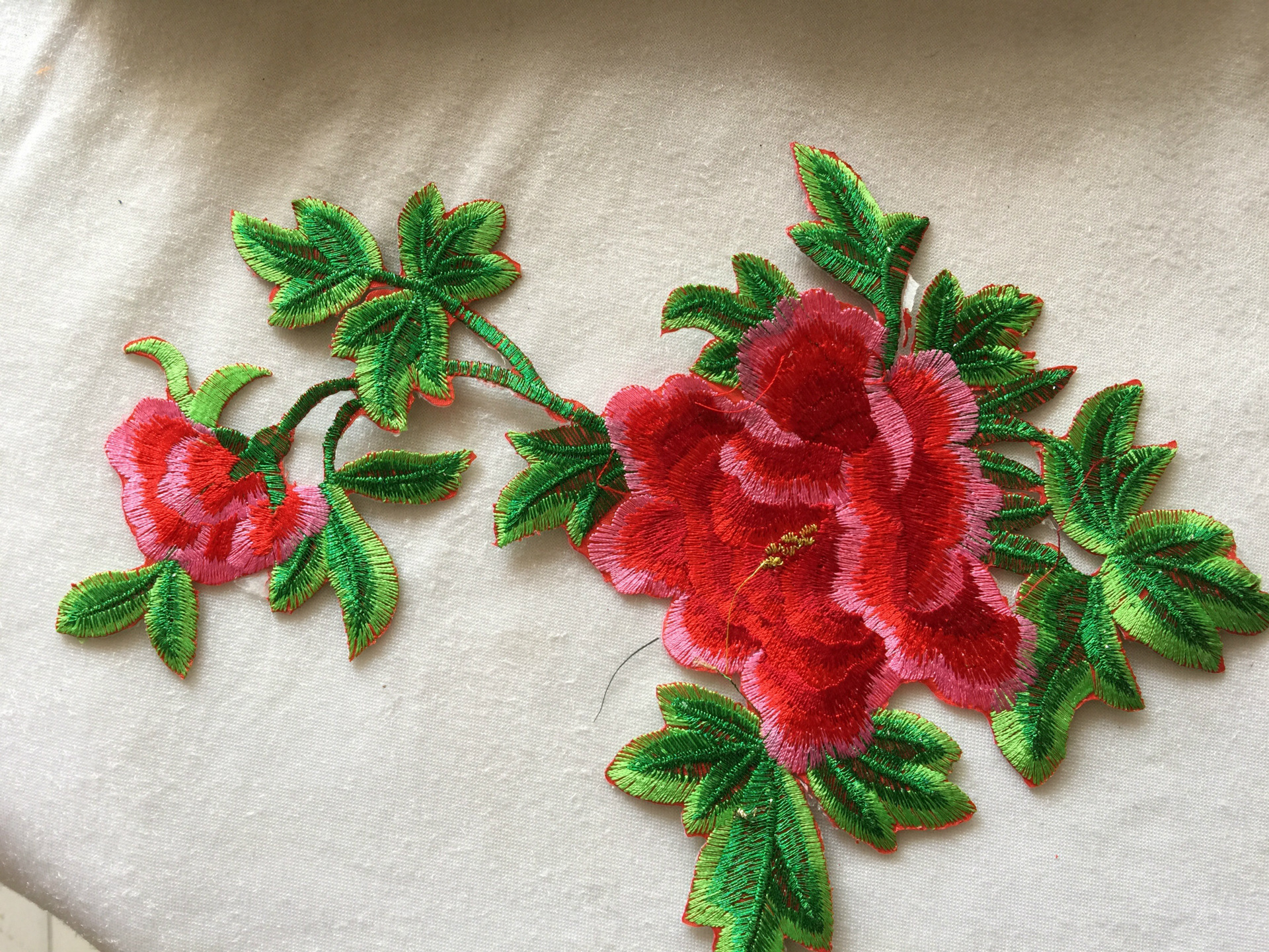 【月仙辅料】牡丹刺绣花 牡丹花布贴 装饰品绣花布贴厂家直销