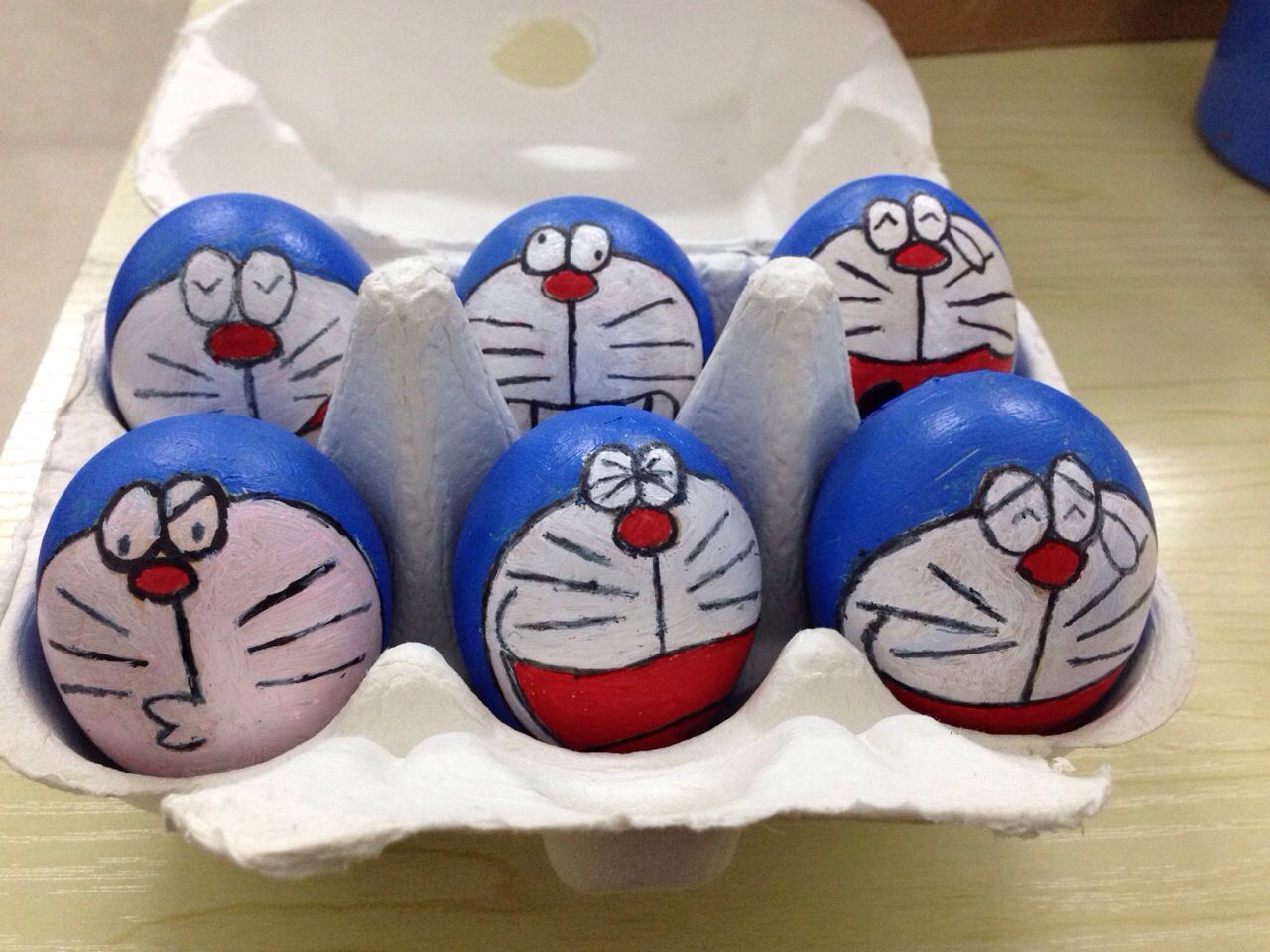 每盒鸡蛋18元/盒