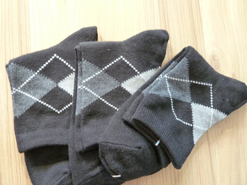 女袜日系女士经典正装秋冬款中筒袜无印良品批发格子女袜