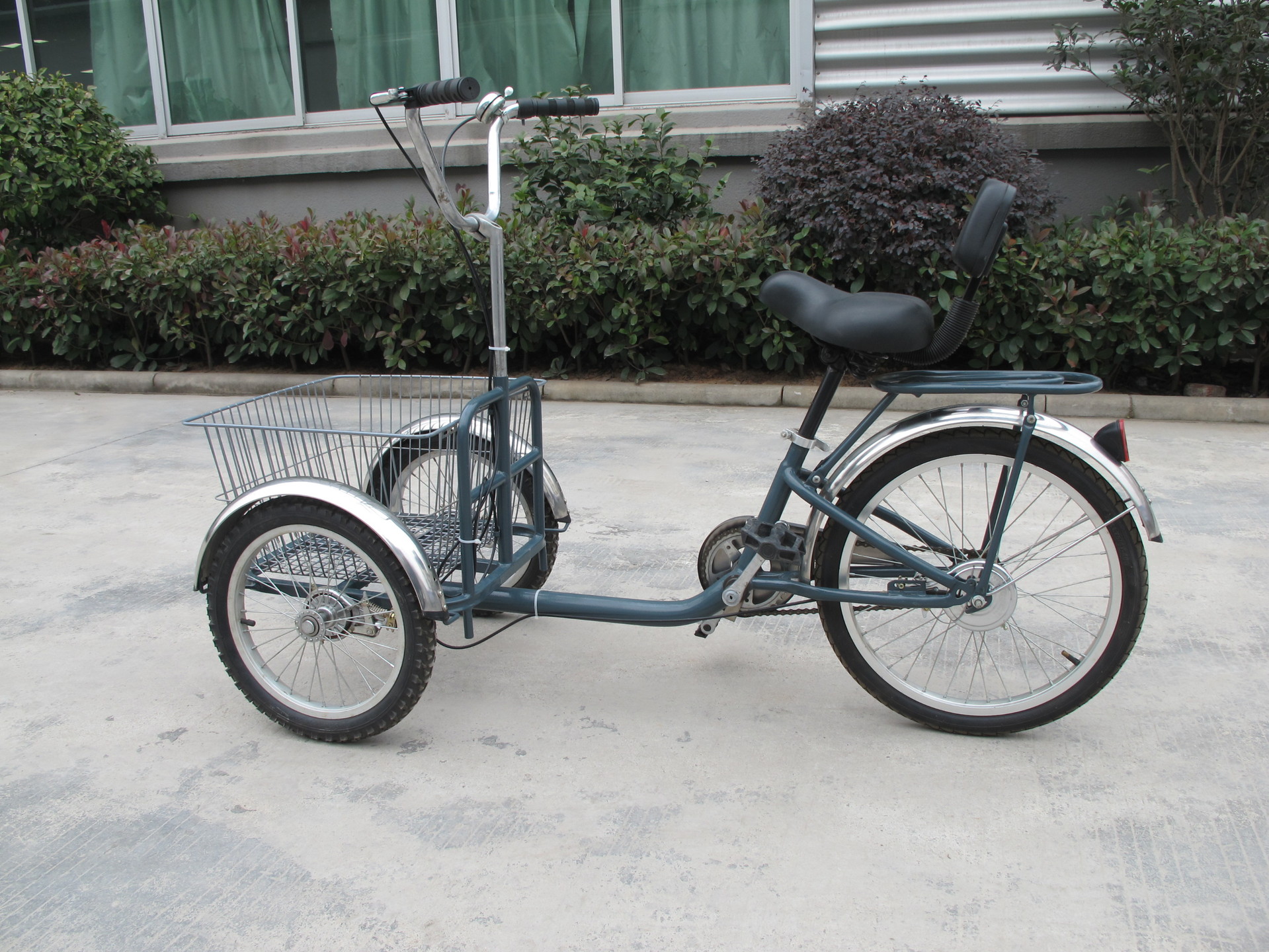 倒骑三轮车,倒骑驴,三轮车hy-15-1