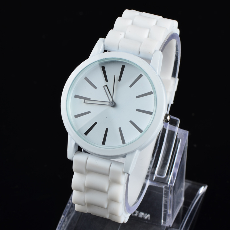 Foreign Trade Geneva Fresh Hollowed-out, Knitted 15 Colors Korean Style Fashion Student Men's and Women's Fashion Silicone Watch Wholesale