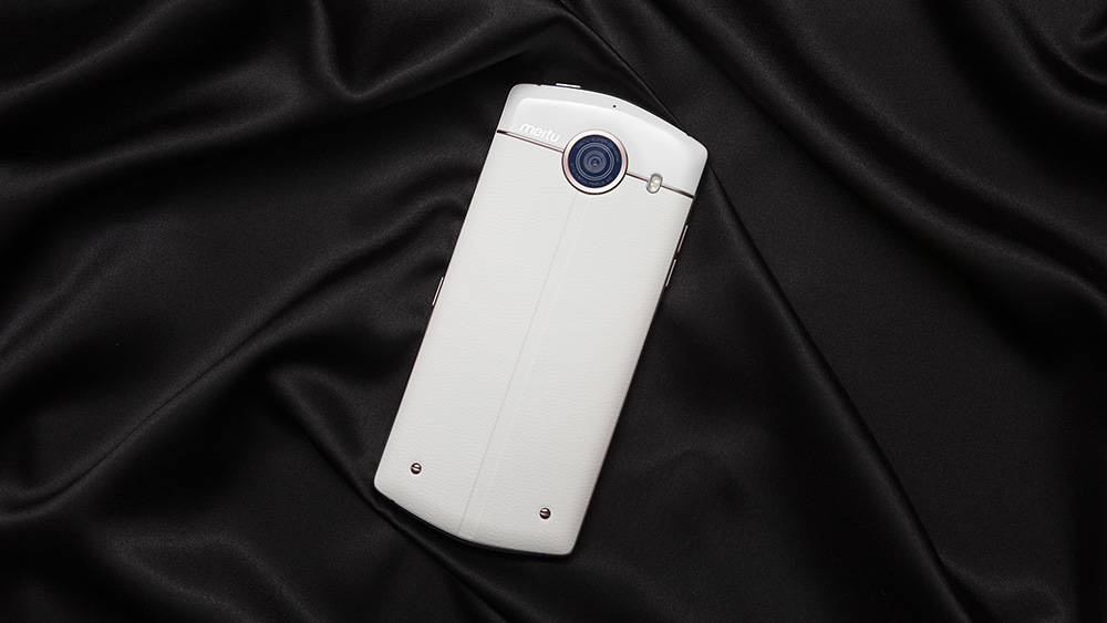 【现货未拆封】 美图v4 v4s手机智能夜间美颜自拍神器批发