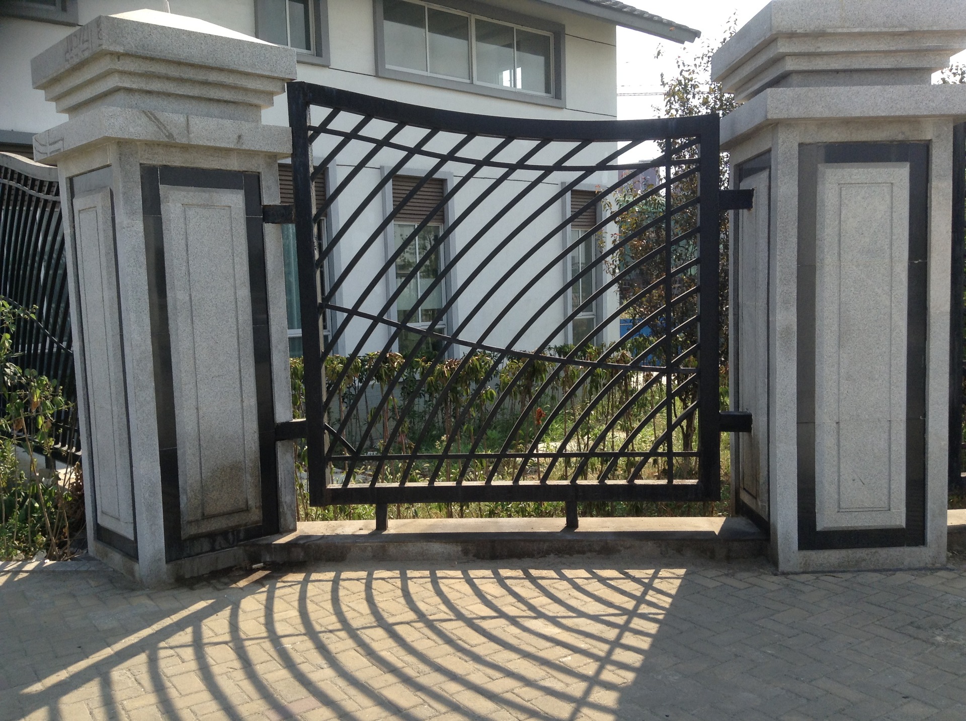 铁艺大门护栏,铝艺护栏大门,铝合金大门护栏,扶手,锌钢护栏